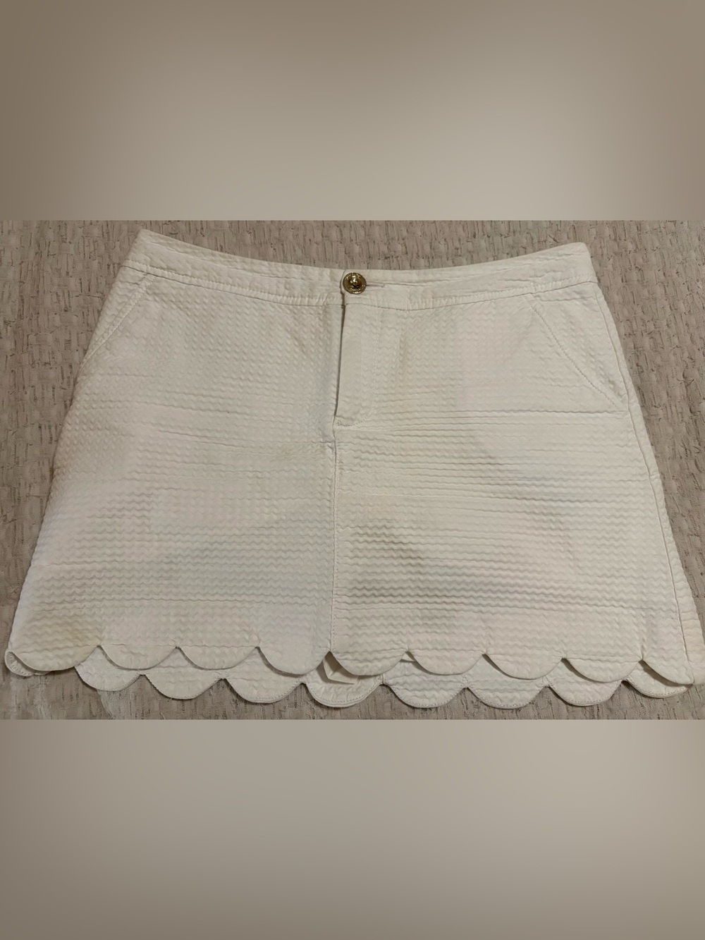 Lilly Pulitzer White Scallop Hem Skort